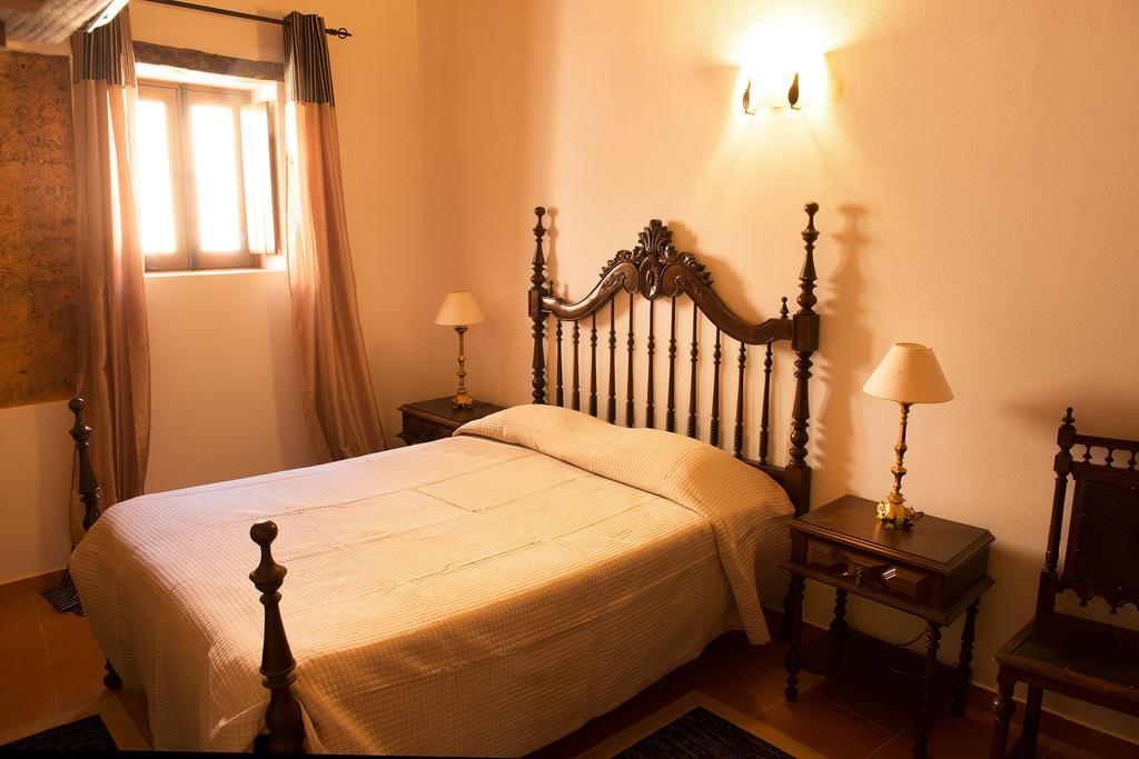 Recanto Da Ribeira Casas De Campo Monchique Zimmer foto