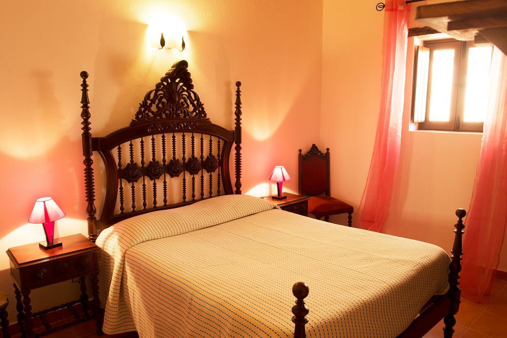 Recanto Da Ribeira Casas De Campo Monchique Zimmer foto