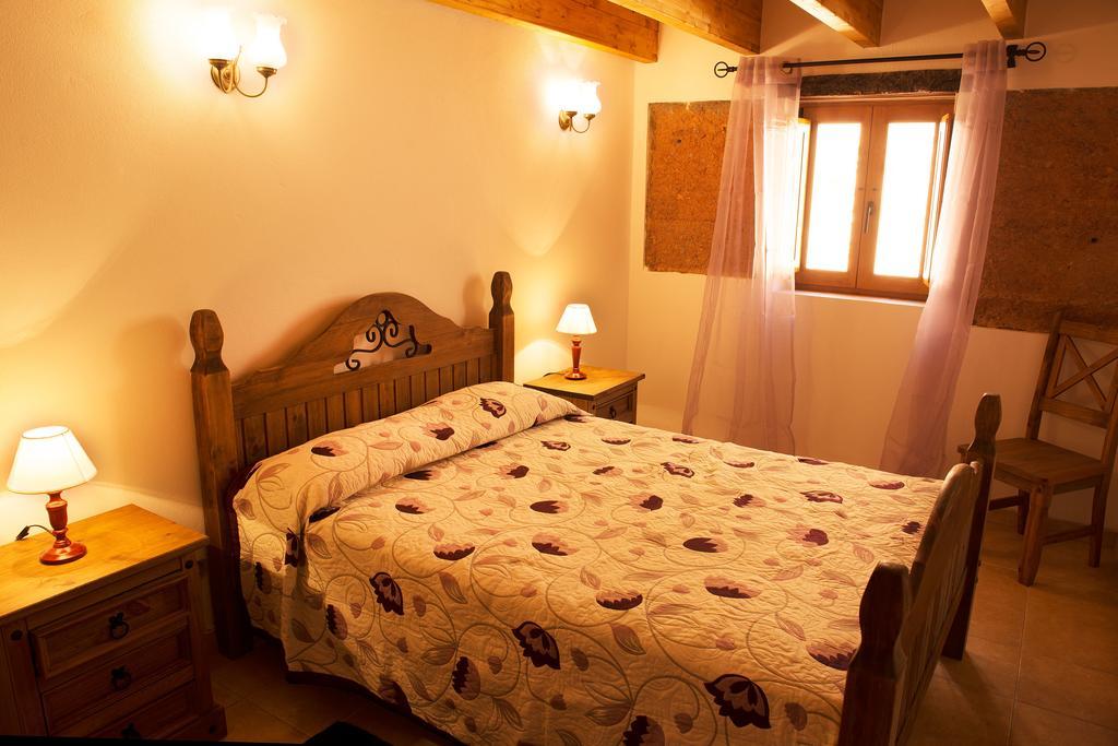 Recanto Da Ribeira Casas De Campo Monchique Zimmer foto